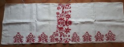 Field embroidered house linen bedspread