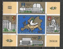 Hungarian postal worker 0766 mpik 3430 kat price 500 HUF