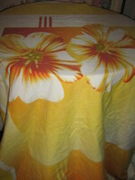 Beautiful huge floral patterned fleece quilted bedspread