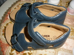 Lasocki children's sandals, unused