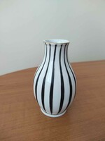 Hand-painted striped vase from Hölóháza