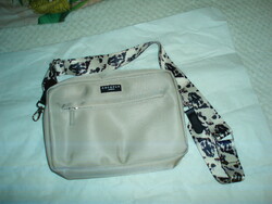 Light little cocopup shoulder bag