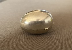 Tojás formájú ezüst szelence