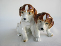 Beagle kölyök kutya pár porcelán figura