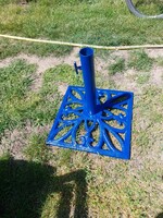 Cast iron parasol base