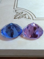Gyönyörű 2 darab ólom kristály dísz, papirnehezék kék és lila