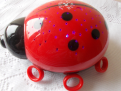 Toy battery-powered illuminated ladybug