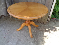 Selva table