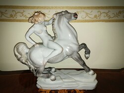 Herendi xxl amazon on horse figure
