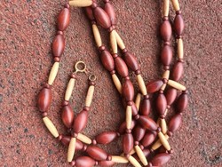 Retro wooden bead necklace