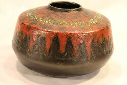 Pond head ceramic vase