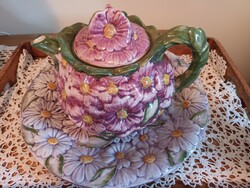 Teapot with cake stand