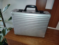 Rimowa Nyugatnémet 46x36x14cm vintage aluminium aktatáska börönd