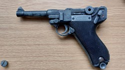 Luger p08 pistol replica