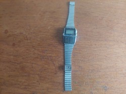 Casio DBC-1500 számológépes karóra