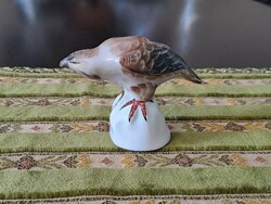 Porcelán madár figura