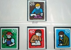 N800-3 / Németország 1974 Ifjúságért : Ifjúsági munkák bélyegsor postatiszta