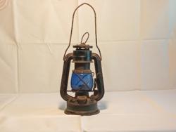 Lámpagyári kisebb méretű viharlámpa, petróleum lámpa