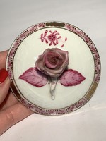 Bonbonnier lid with rose holder from Herend
