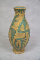 Lívia Gorka: bird vase