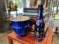 Champagne pommery gift package 1 champagne 1 decorative case 1 ice bucket royal blue gifts from France