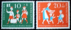 N250-1 / Németország 1957 Segélybélyegek a berlini gyermekekért  bélyegsor postatiszta