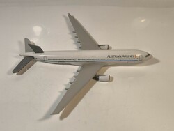 Austrian airlines mockup, model, toy airplane