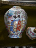 Porcelain vase with a very beautiful detailed pattern with a lid