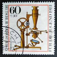 Bb643p / Germany - Berlin 1981 for youth: optical instruments stamp series 60+30 pf value stamped