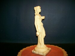 Goddess Italian figure 23 cm high.
