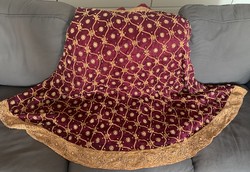 Beautiful antique original Indian wedding skirt 3.6m hand sewn with gold completely several kg