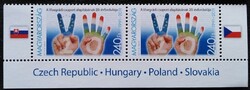 S5051acsz  /  2011 Visegrádi Csoport alsó ívszéli felíratos bélyegpár a kisívből postatiszta