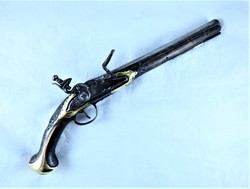 Luxurious, front-loading, flintlock pistol, approx. 1750!!!