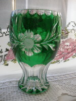 Zöld csiszolt váza