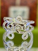 Beautiful, solid silver ring