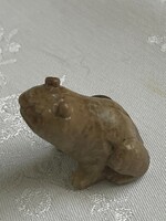 Chinese special colored jade stone lucky frog.