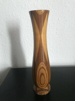 Fa esztergált váza