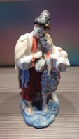 Large porcelain couple in love