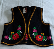 Matyó embroidered vest / child