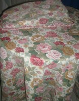 Gyönyörű rózsás vintage stílusú két oldalas ágyneműgarnitúra