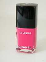 Chanel le vernis nail polish