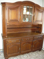 Finder. Kitchen cabinet. Made of original wood. Flawless. Selling cheap due to lack of space.
