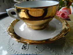 Richly gilded mocha set, cup small plate, winterling