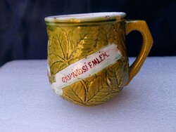 Körmöcbánya's mug is damaged