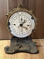Garnet clock scale
