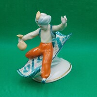 Veress Miklós Hollóházi Aladin porcelán figura