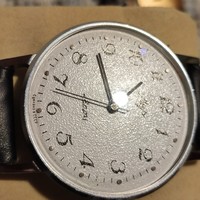 Very rare beautiful collectible unworn Luch Soviet quartz watch.