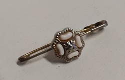SZÉP ÁLLAPOTÚ BROSS KITŰZŐ KENDŐ ÖSSZEFOGÓ BIZTOSÍTÓ TŰ MURÁNÓI ÜVEGEL ÉKÍTVE