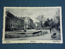 Képeslap, Sopron ,deák tér részlet,szökőkút, park,1951