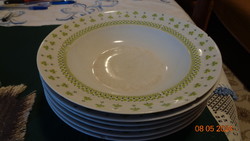 Alföldi porcelán tányér készlet , használt , egyiken egy kis kipattanás  , fotózva
